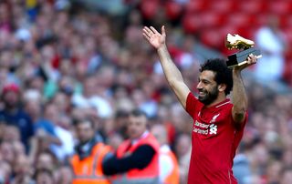 Mohamed Salah with his Golden Boot trophy in 2018