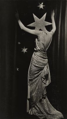 Untitled (Fashion photograph) c. 1935, Photograph, gelatin silver print on paper, 300 x 200 mm Collection Therond, © ADAGP, Paris and DACS, London 2019