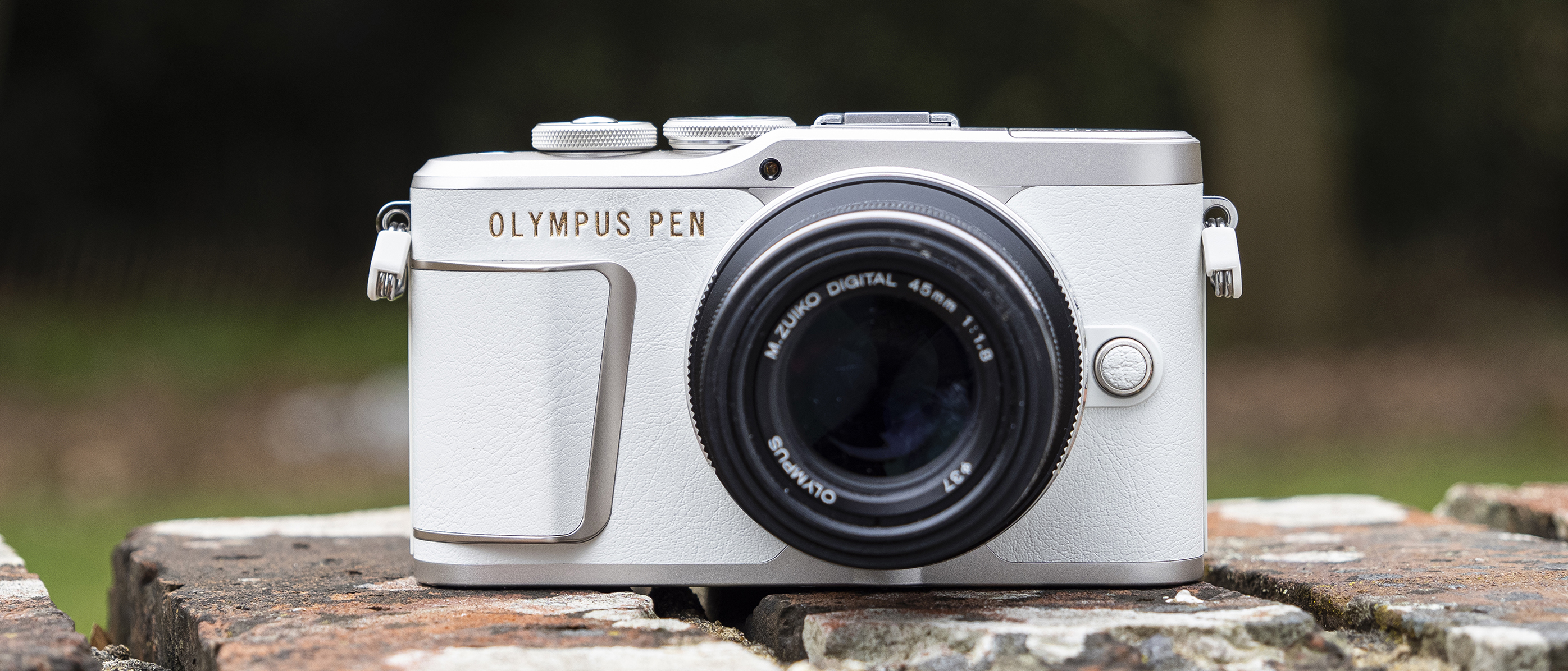 OLYMPUS PEN E-PL10 ホワイト-