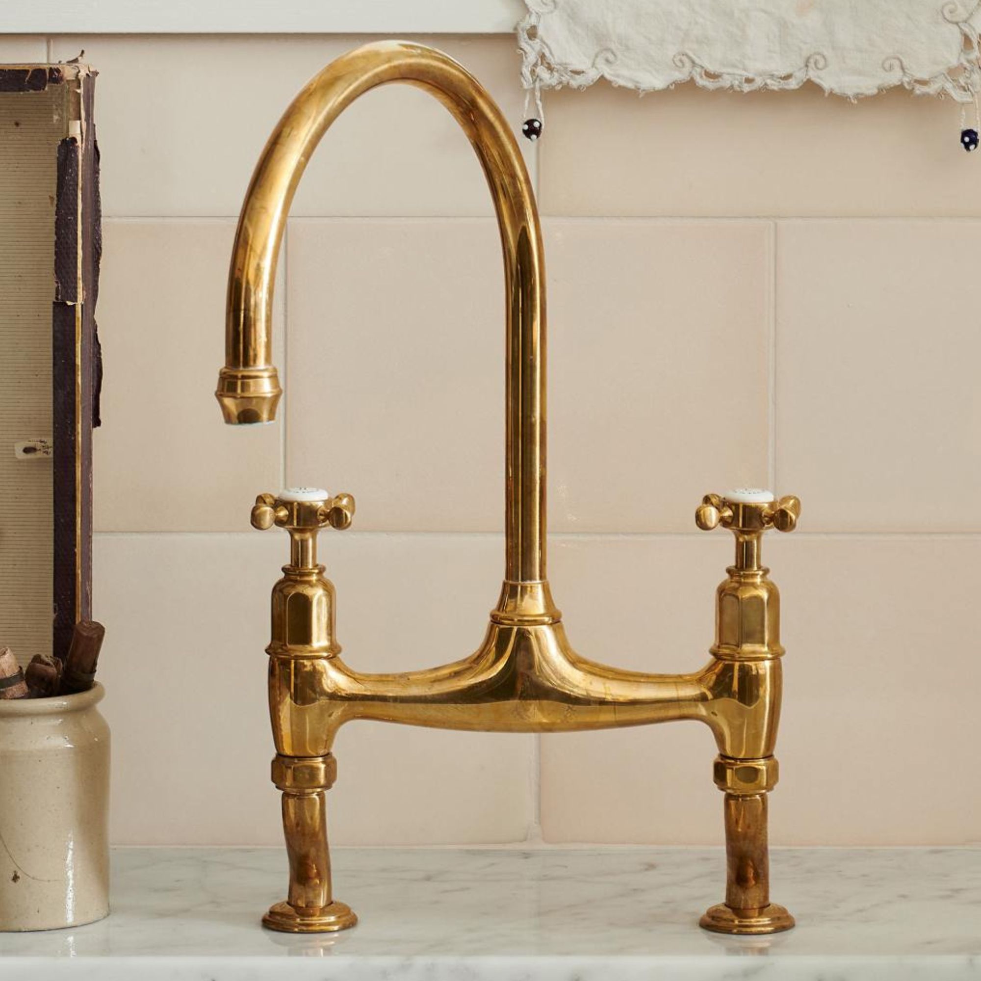 deVOL Aged Brass Ionian Tap