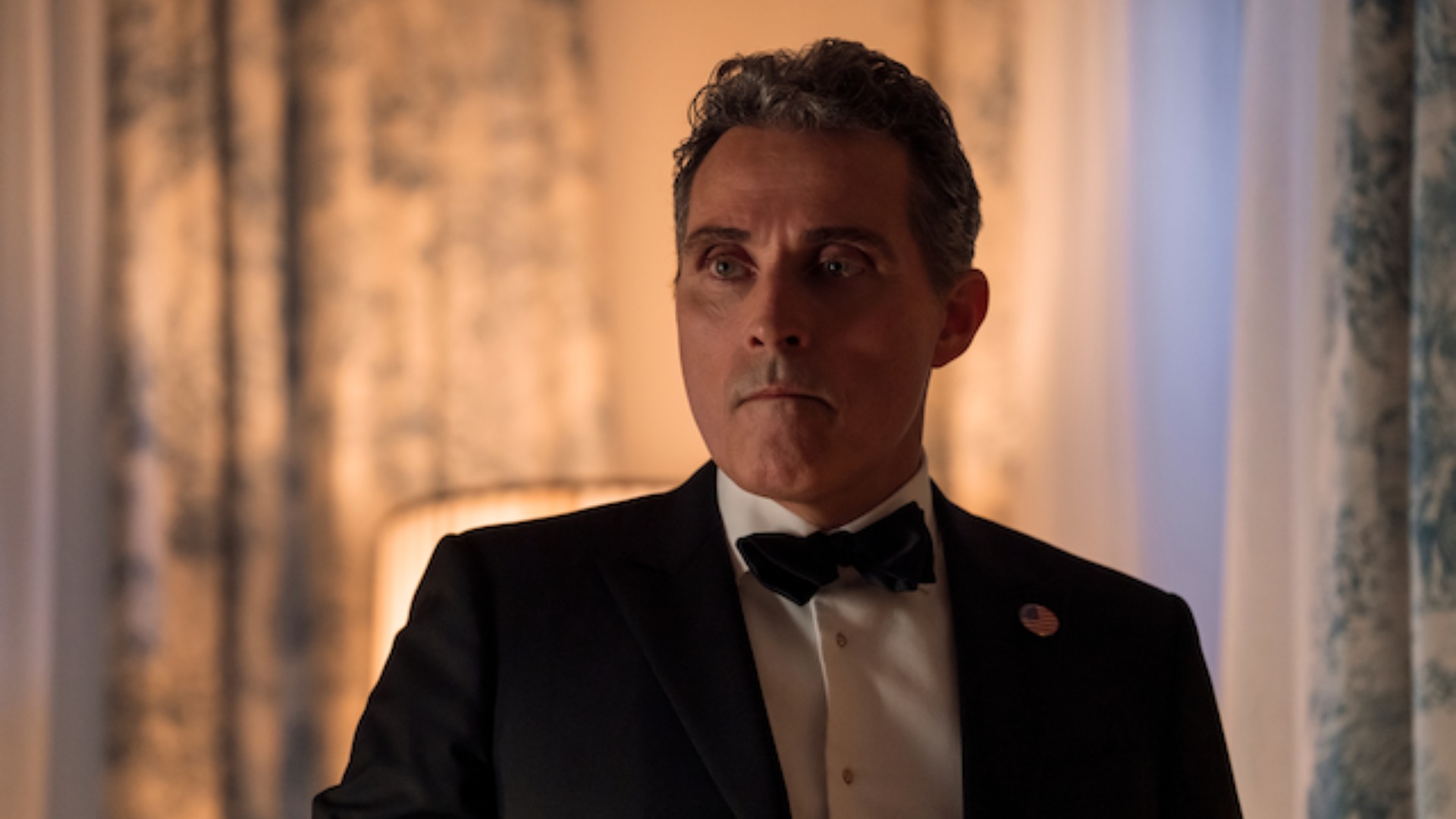 Rufus Sewell as Hal Wyler in episode 408 of The Diplomat