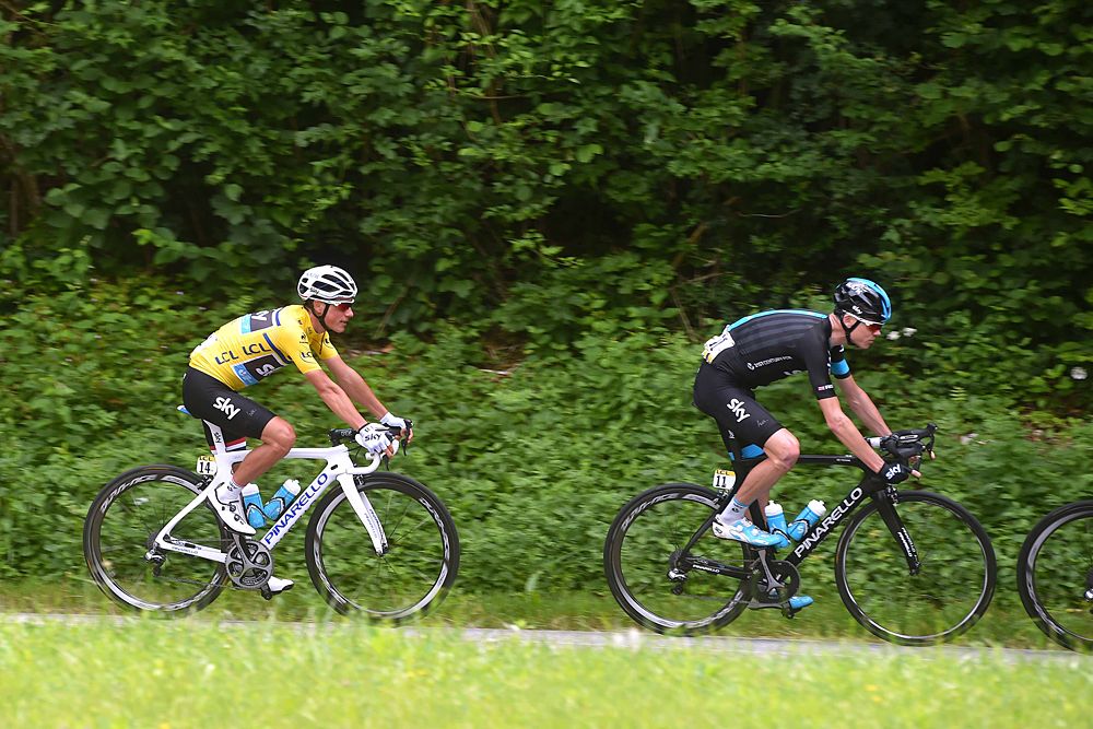 Chris Froome and overall leader Peter Kennaugh (Team Sky)