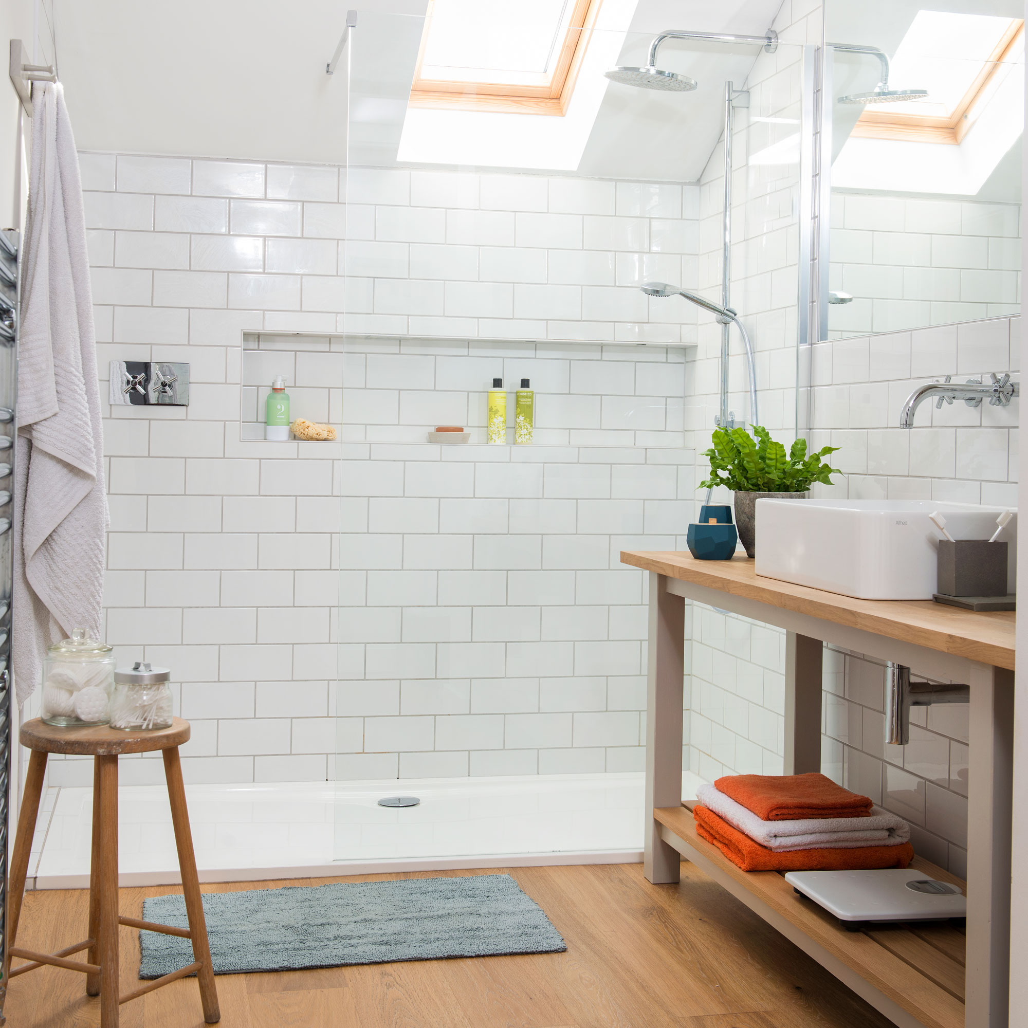 Small bathroom layouts: 9 ways to make the most of any small space ...
