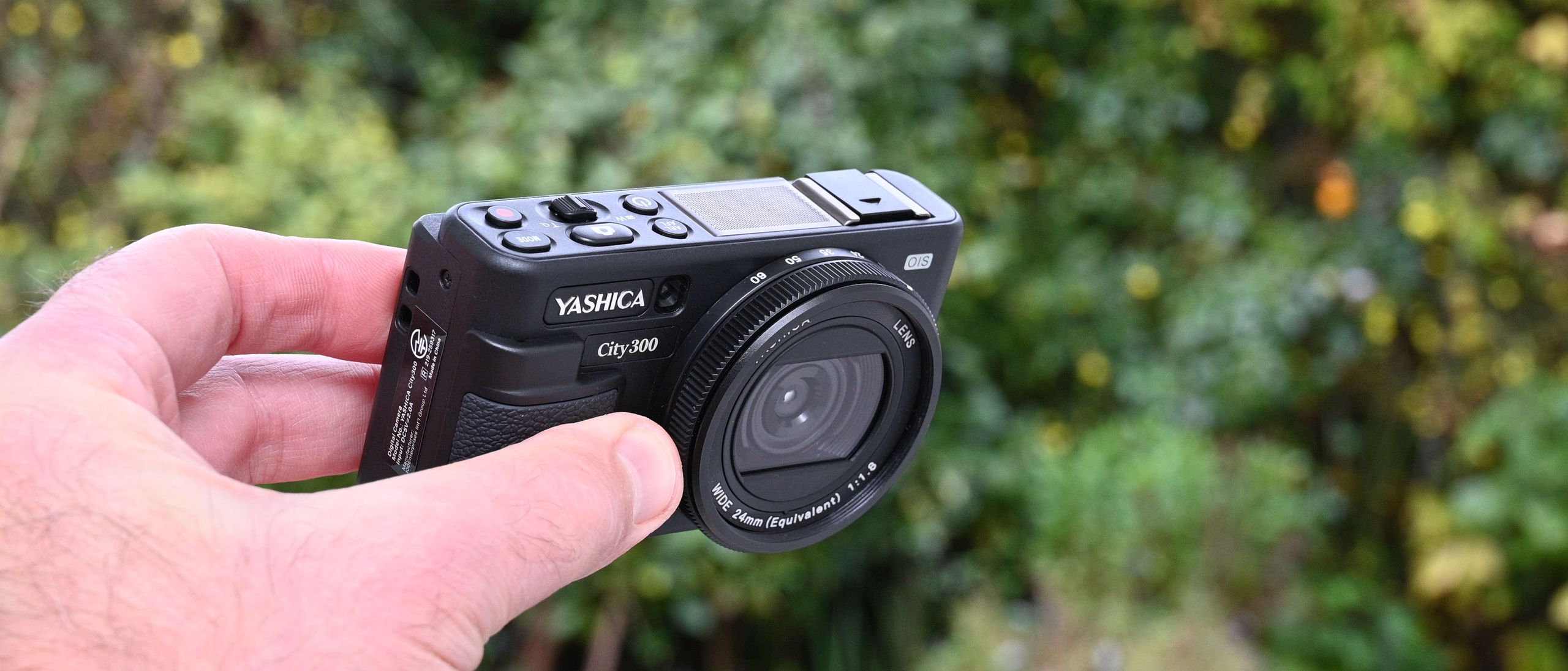 Yashica City 300 review: this compact camera aims to deliver superior ...