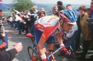 Frank Vandenbrouke briefly drops Michele Bartoli towards the summit of the Cote de la Redoute during the 1999 Liège-Bastogne-Liège