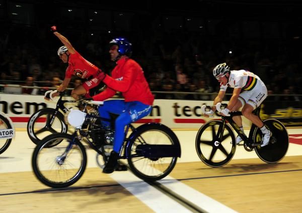 Bartko takes the derny win from Howard.