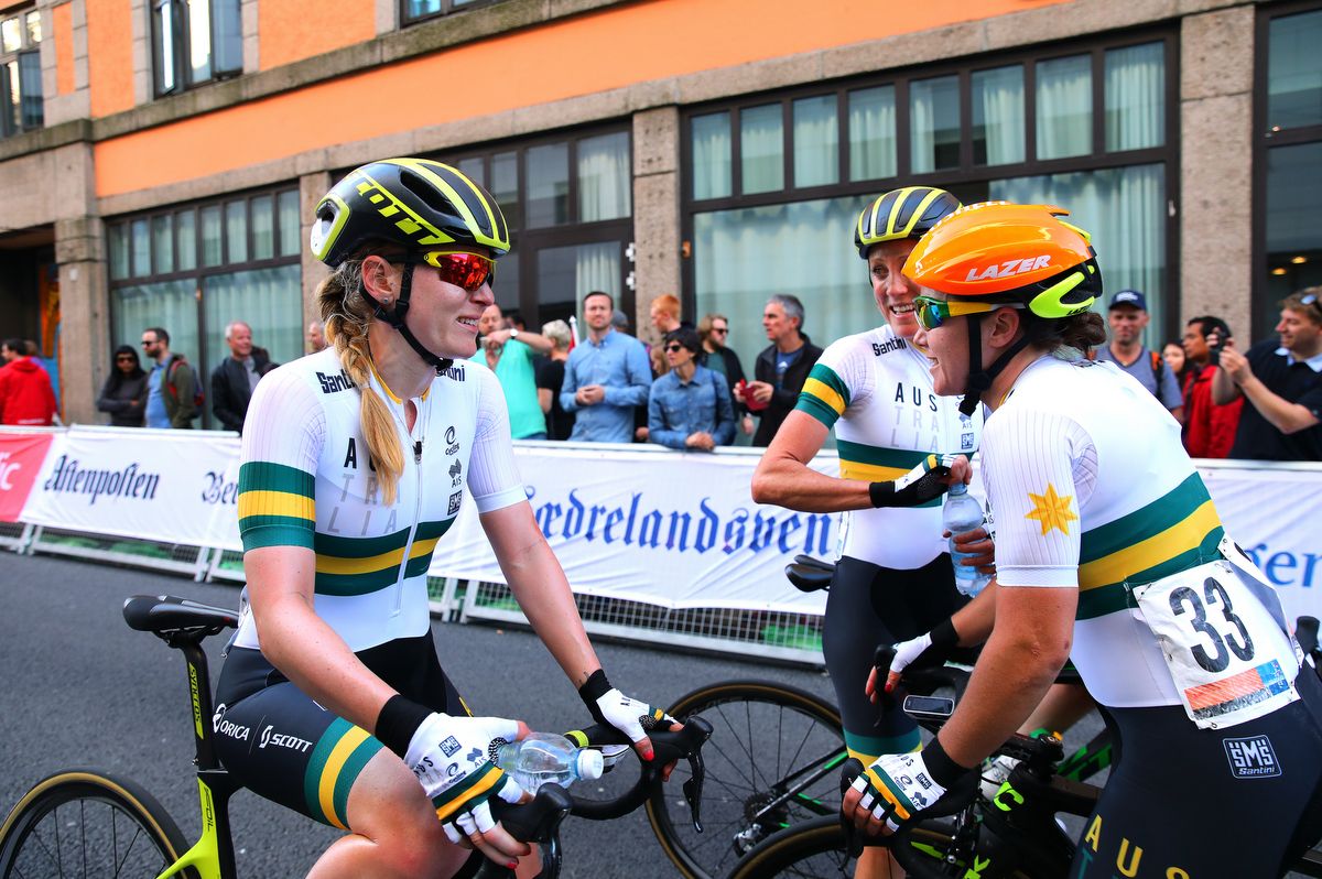 Gracie Elvin, Rachel Neylan and Chloe Hosking (Australia) post-race