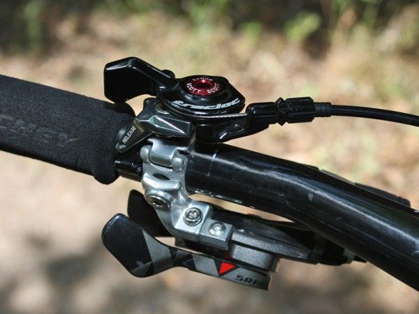 The aluminum TracLoc remote control switches the rear shock between three different operating modes.