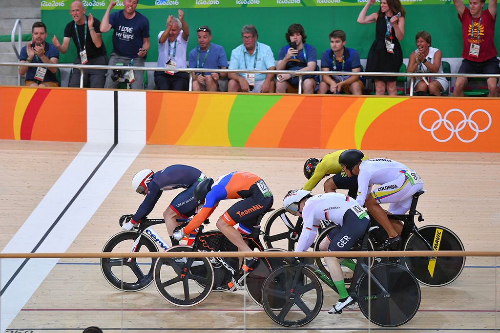 Jason Kenny (Great Britain) nudges ahead of Matthijs Buchli (Netherlands) to take gold