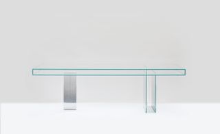 Glass table on Studio KO