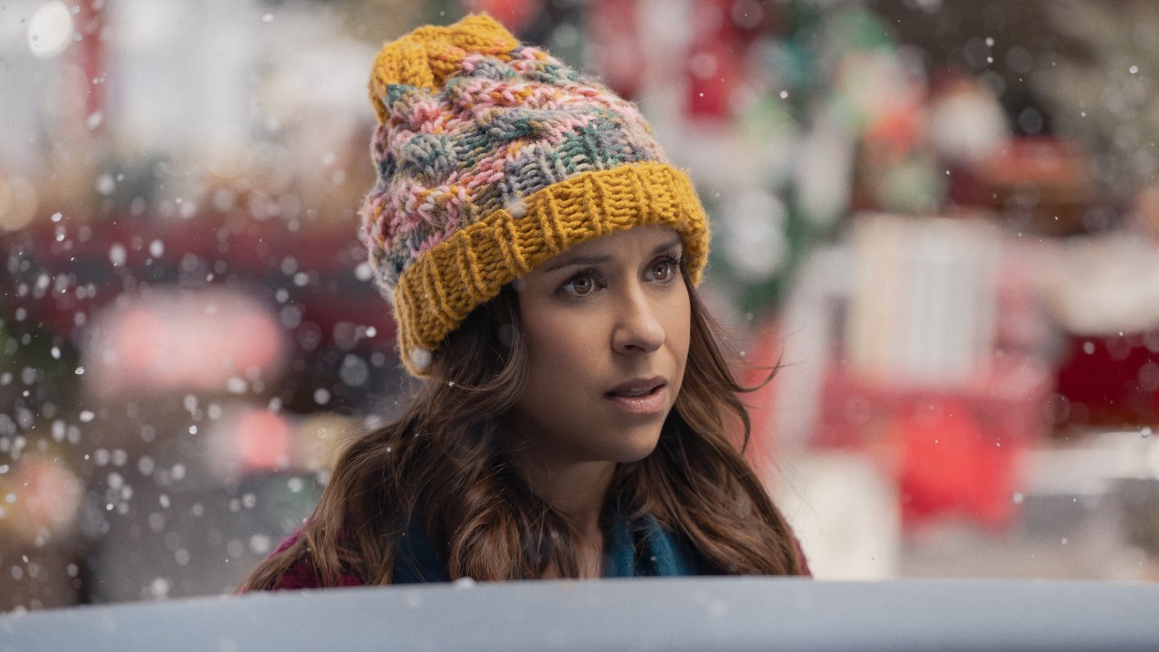 Lacey Chabert’s Hot Frosty Brings Some Much-Needed ‘Cheeky, Wanton Lust,’ Critics Say, As The Spicy Holiday Film Hits Netflix