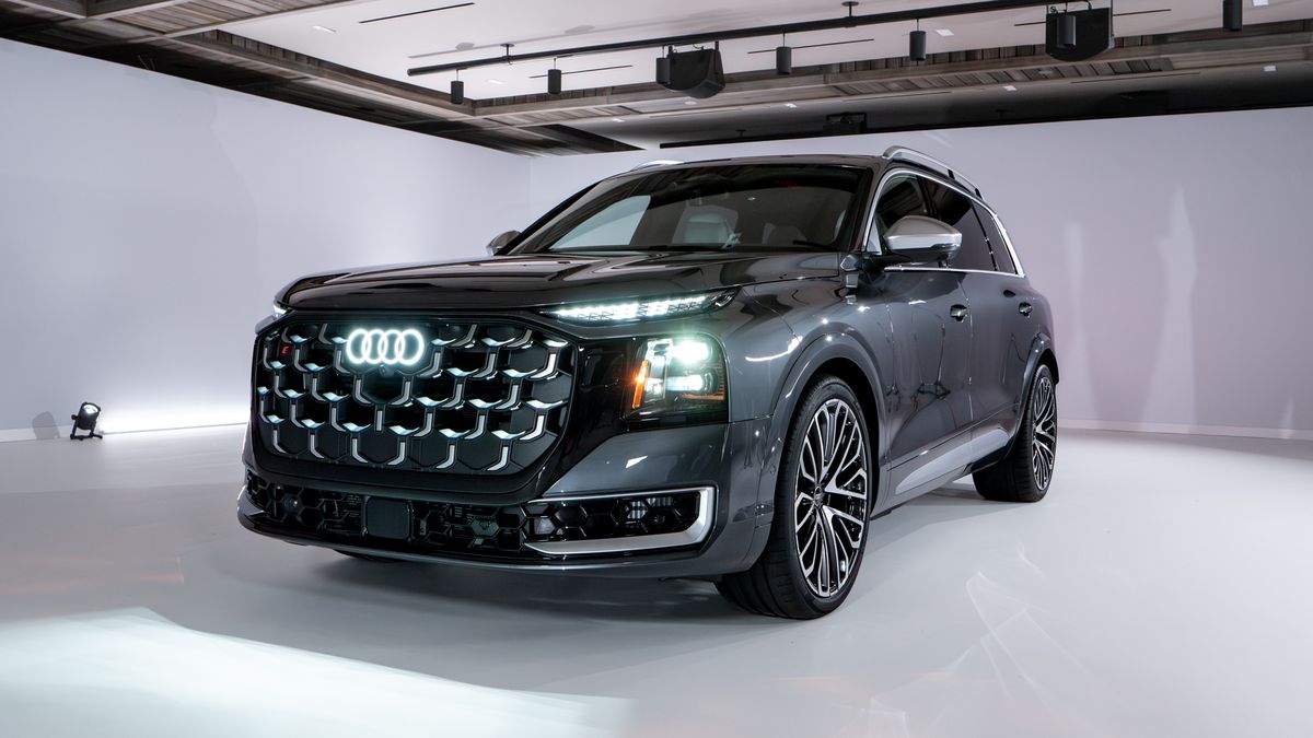 2027 Audi SQ9 first look.