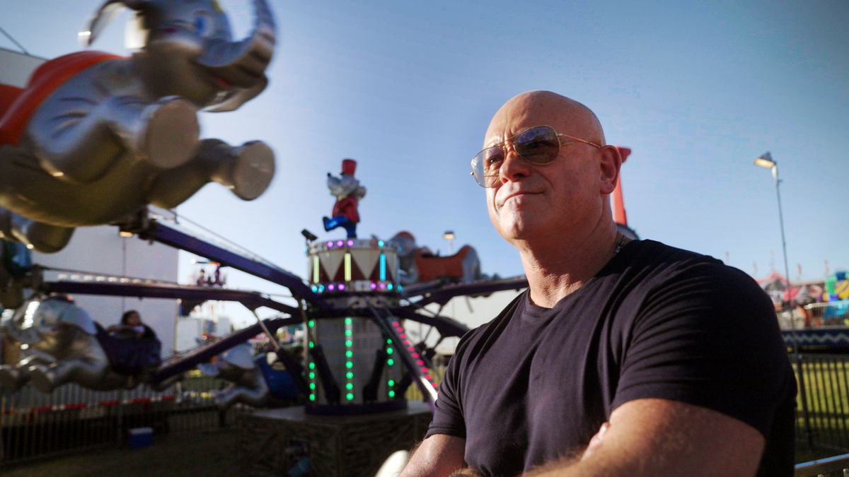 Searching for Michael Jackson&#039;s Zoo Ross Kemp 