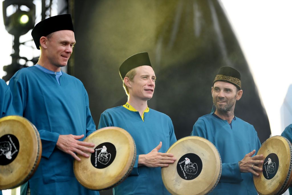 Riders had fun and games before the 2022Tour de France Prudential Singapore Criterium