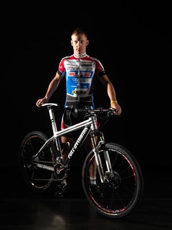 Red, white, blue and black will make the Team Full Dynamix riders easy to pick out.