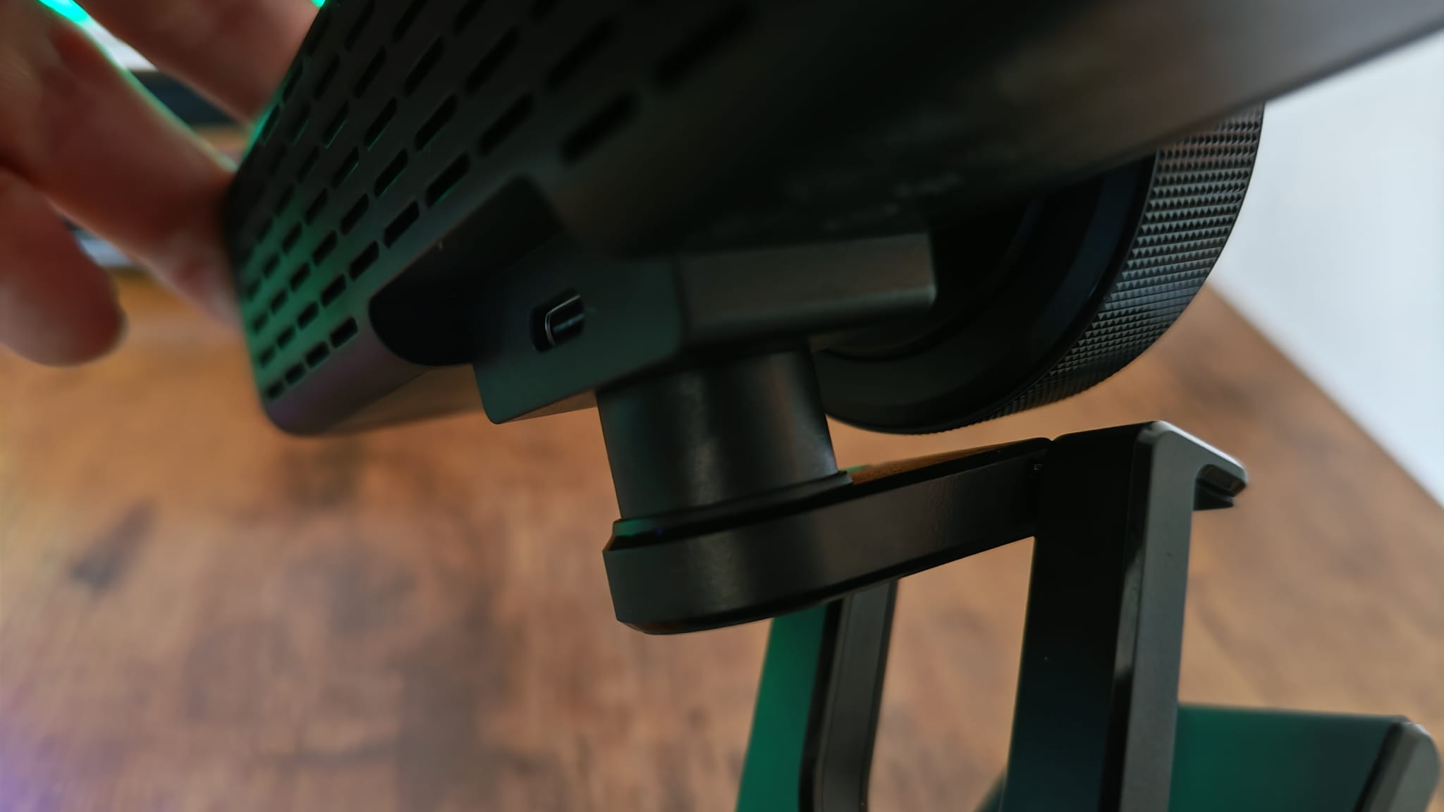 The fixed gumbal on the Razer Kiyo V2 Pro