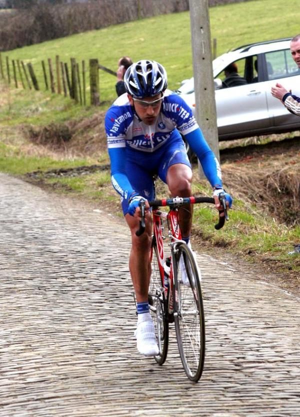 Frank Vandenbroucke rides again at Het Volk, four years after winning the race himself. The Belgian rode a full Spring Classics campaign in 2003 while riding for Quick Step.