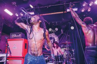 Ho99o9 raise the temperature of the aftershow party