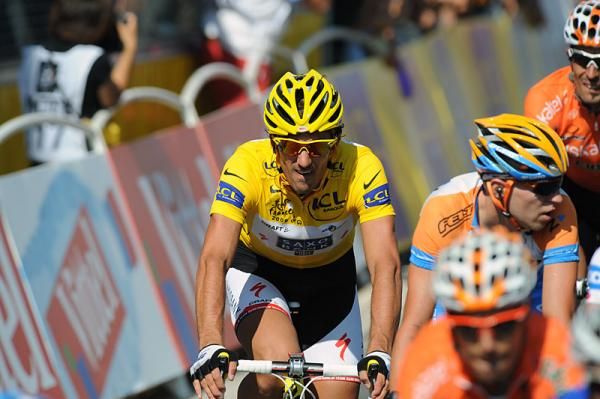 Race leader Fabian Cancellara (Team Saxo Bank) finishes in the field.