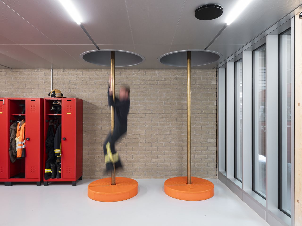 Halle 2 Safety, Payerne Air Base, by RDR architects