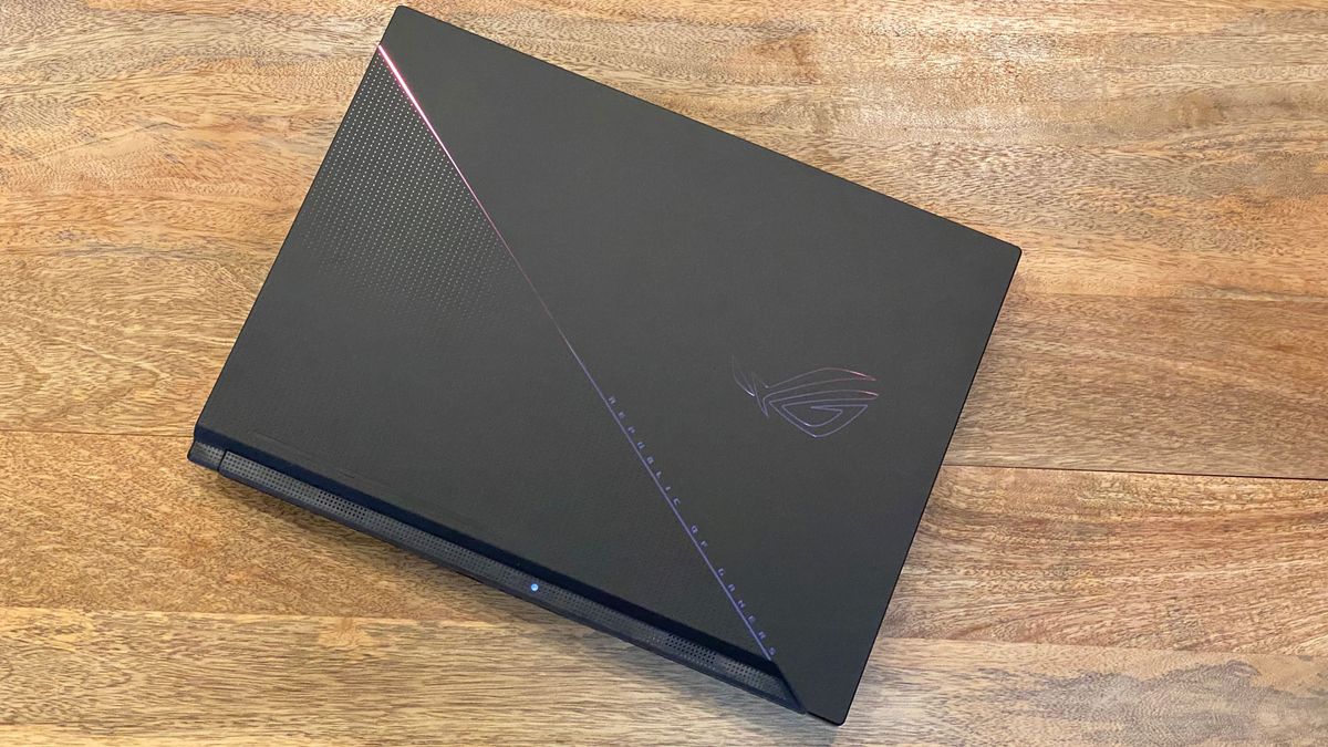 Asus ROG Zephyrus Duo 16