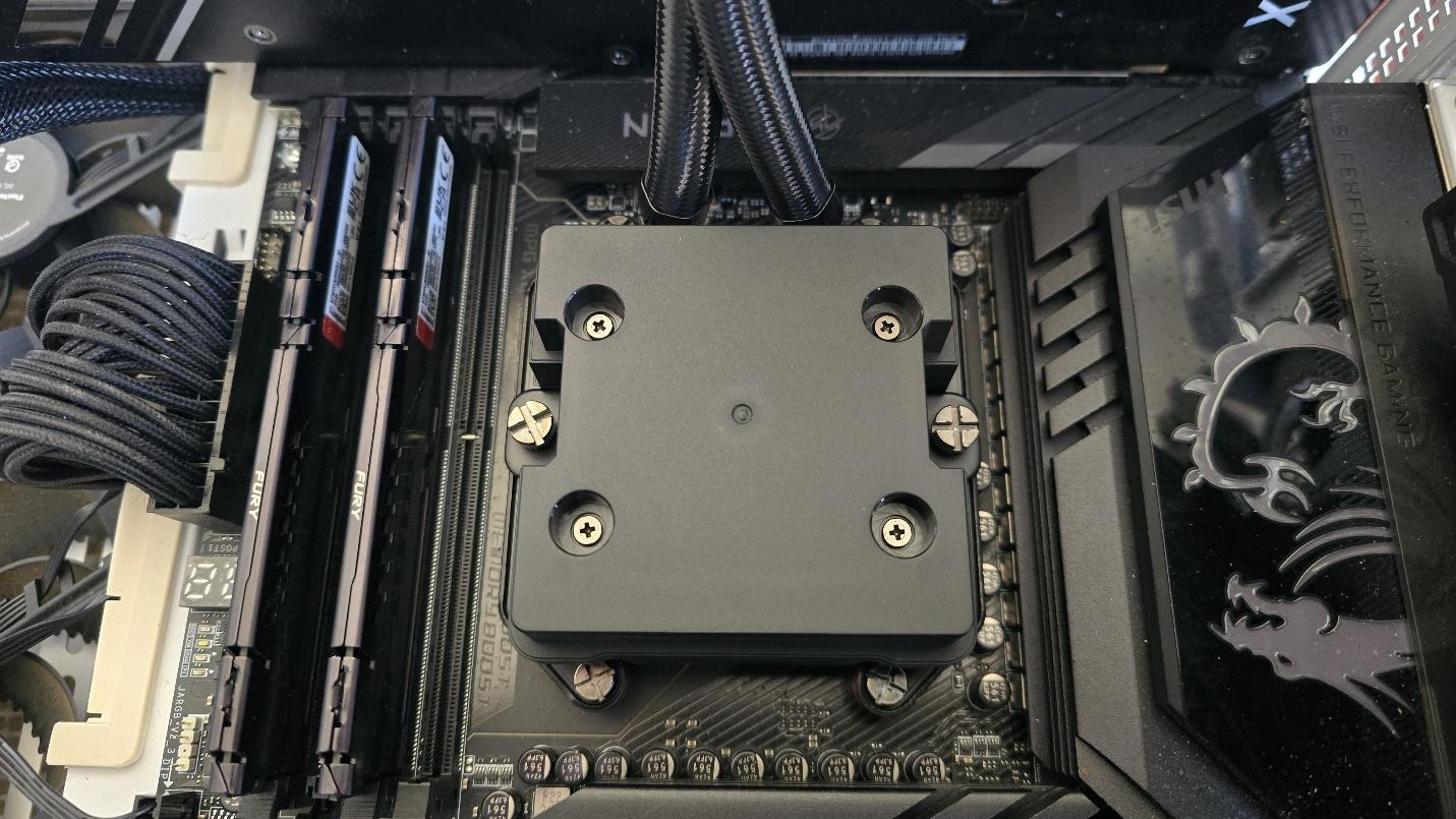 ثيرمالرايت ووندر فيجن 360 UB ARGB أسود