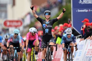 Stage 4 - The Women's Tour: Lorena Wiebes wins stage 4