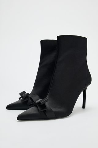 Heeled Ankle Boots With Bow