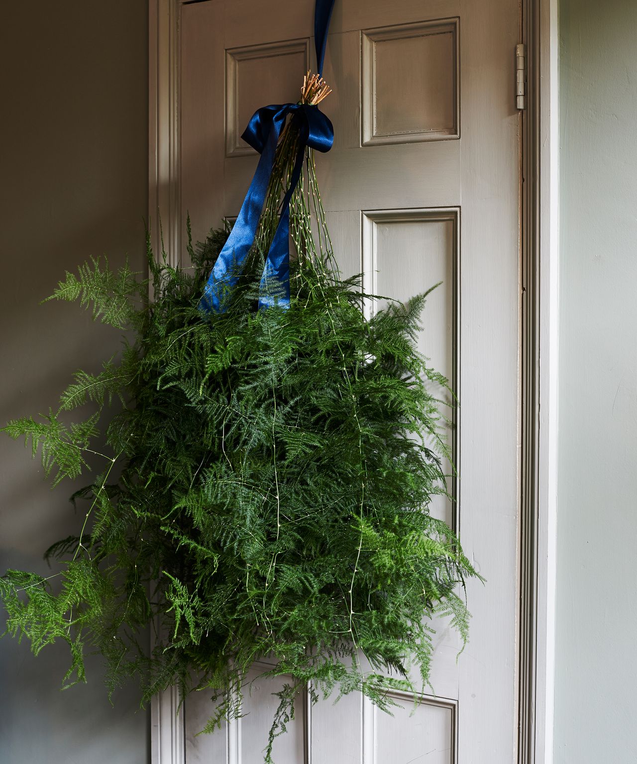 Christmas foliage ideas Homes & Gardens