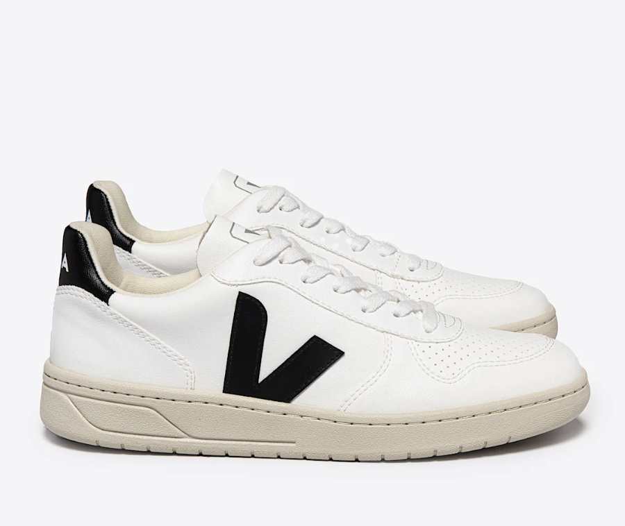 Veja, V-10 CWL White Black (Was $160)