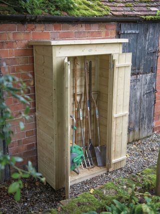 outdoor storage boxes with garden tools
