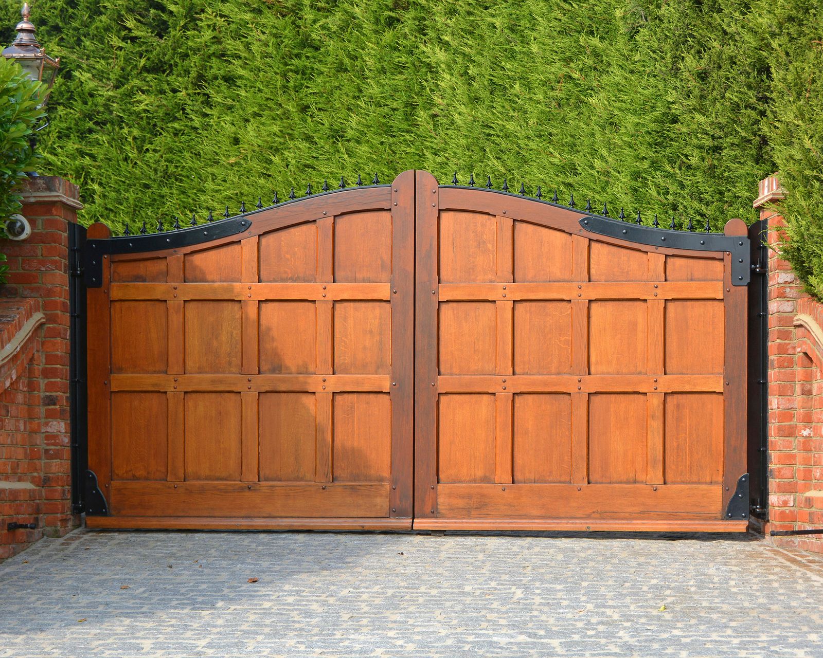 Driveway gate ideas 10 designs that will boost your plot’s curb appeal
