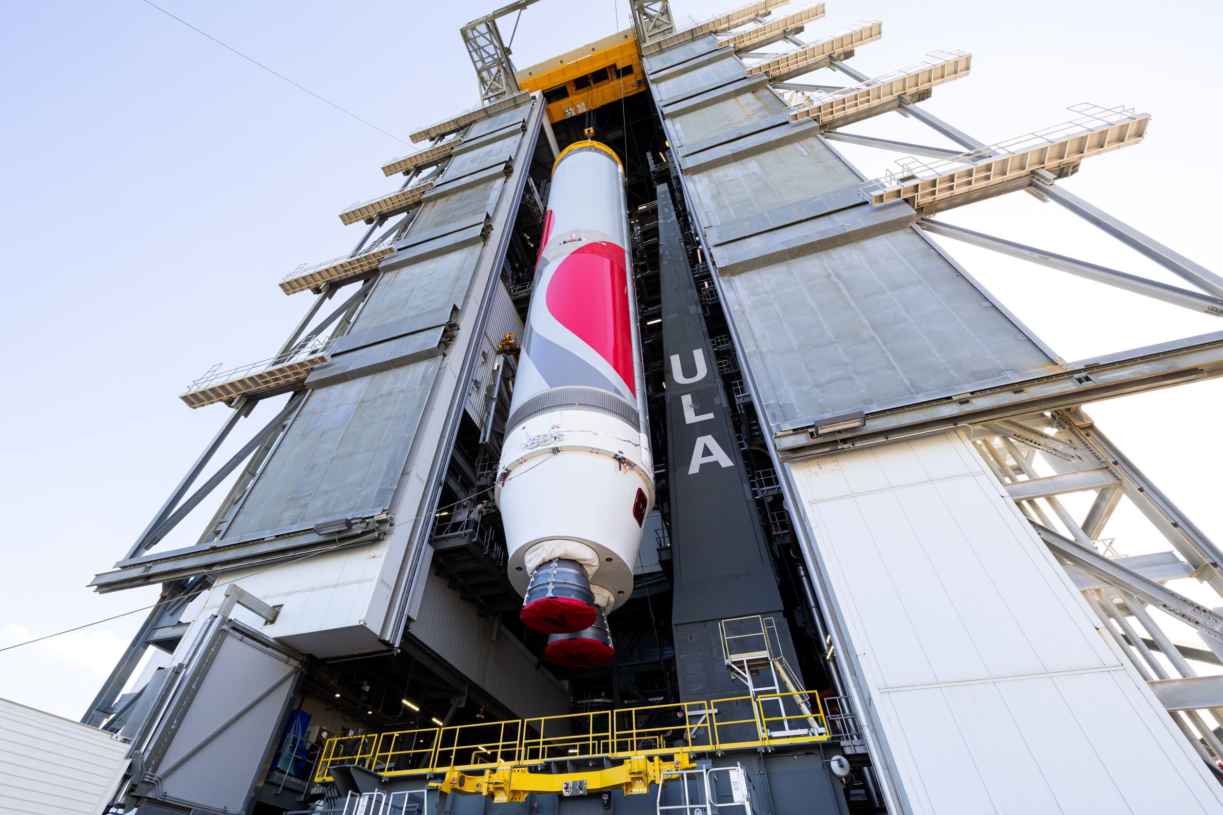 ULA stacks 1st Vulcan Centaur rocket ahead of debut launch | Space