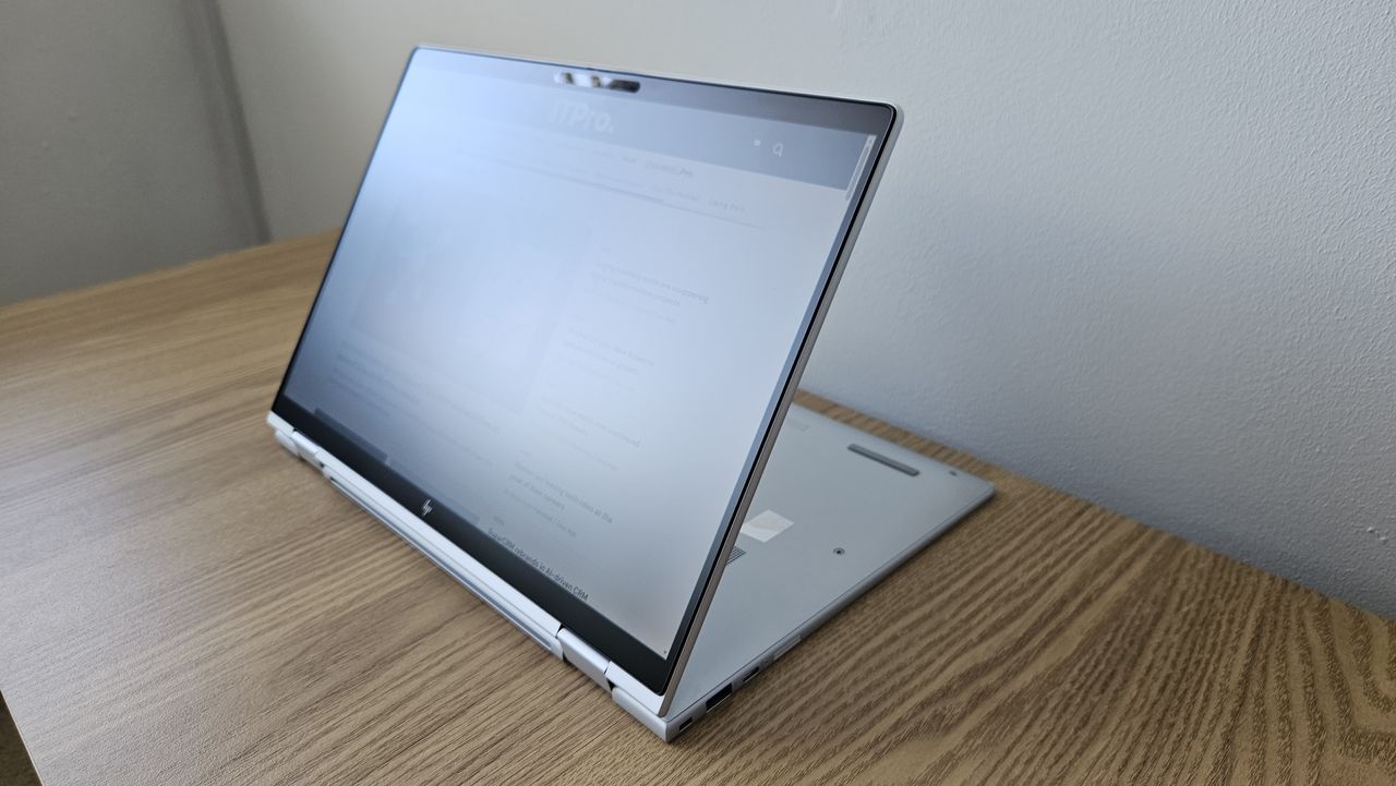 The HP ZBook XG1i on a desk