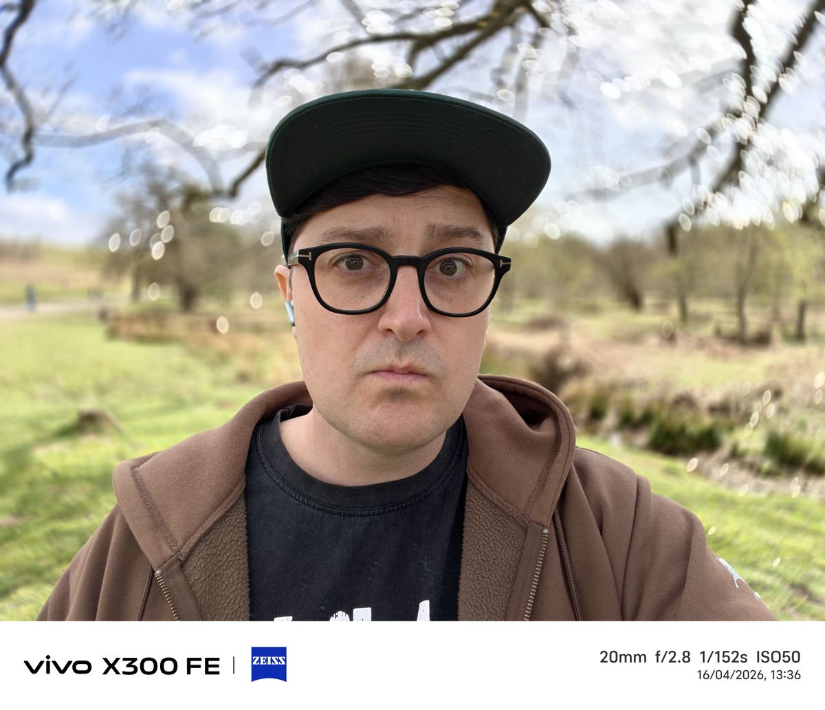Photo samples from the Vivo X300 FE phone