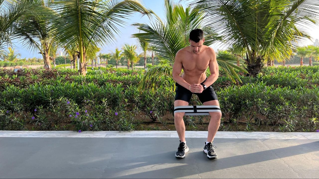 Sam Shaw starting a glute crab walk