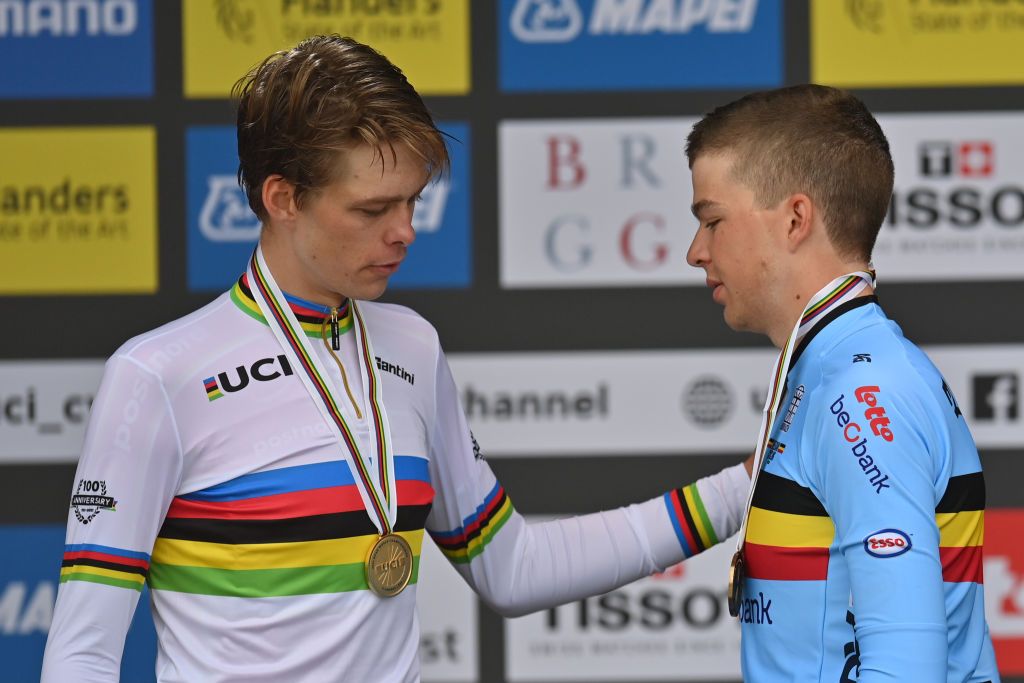 Johan Price-Pejtersen (Denmark) congratulates Florian Vermeersch (Belgium)