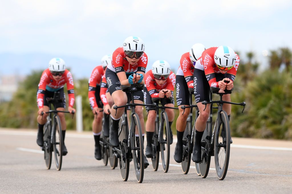 VALENCIA SPAIN APRIL 28 A general view of Thalita De Jong of The Netherlands Wilma Aintila of Filand Maureen Arens of The Netherlands Fauve Bastiaenssen of Belgium Audrey De Keersmaeker of Belgium Mieke Docx of Belgium Esmee Gielkens of Belgium and Team Lotto Dstny Ladies sprint during the 10th La Vuelta Femenina 2024 Stage 1 a 16km team time trial from Valencia to Valencia UCIWWT on April 28 2024 in Valencia Spain Photo by Alex BroadwayGetty Images