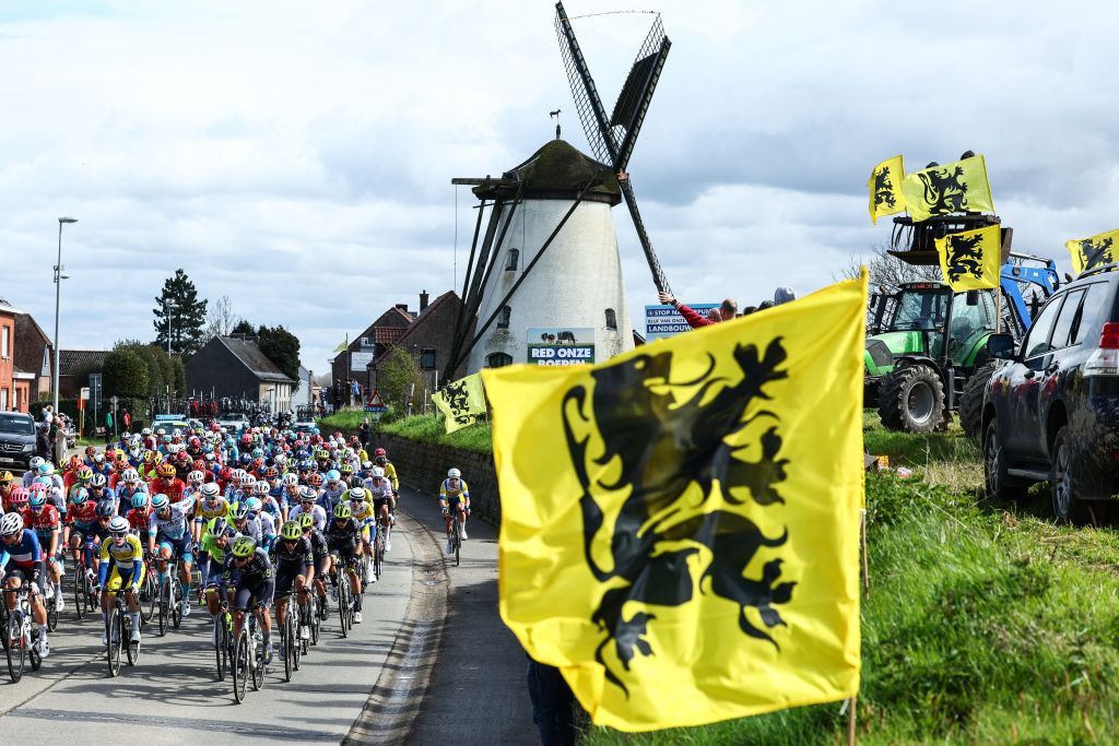 Illustration picture shows a farmers protest during the men's race of the 'Ronde van Vlaanderen/ Tour des Flandres/ Tour of Flanders' one day cycling event, 270,8km from Antwerp to Oudenaarde, Sunday 31 March 2024. BELGA PHOTO DAVID PINTENS (Photo by DAVID PINTENS / BELGA MAG / Belga via AFP)
