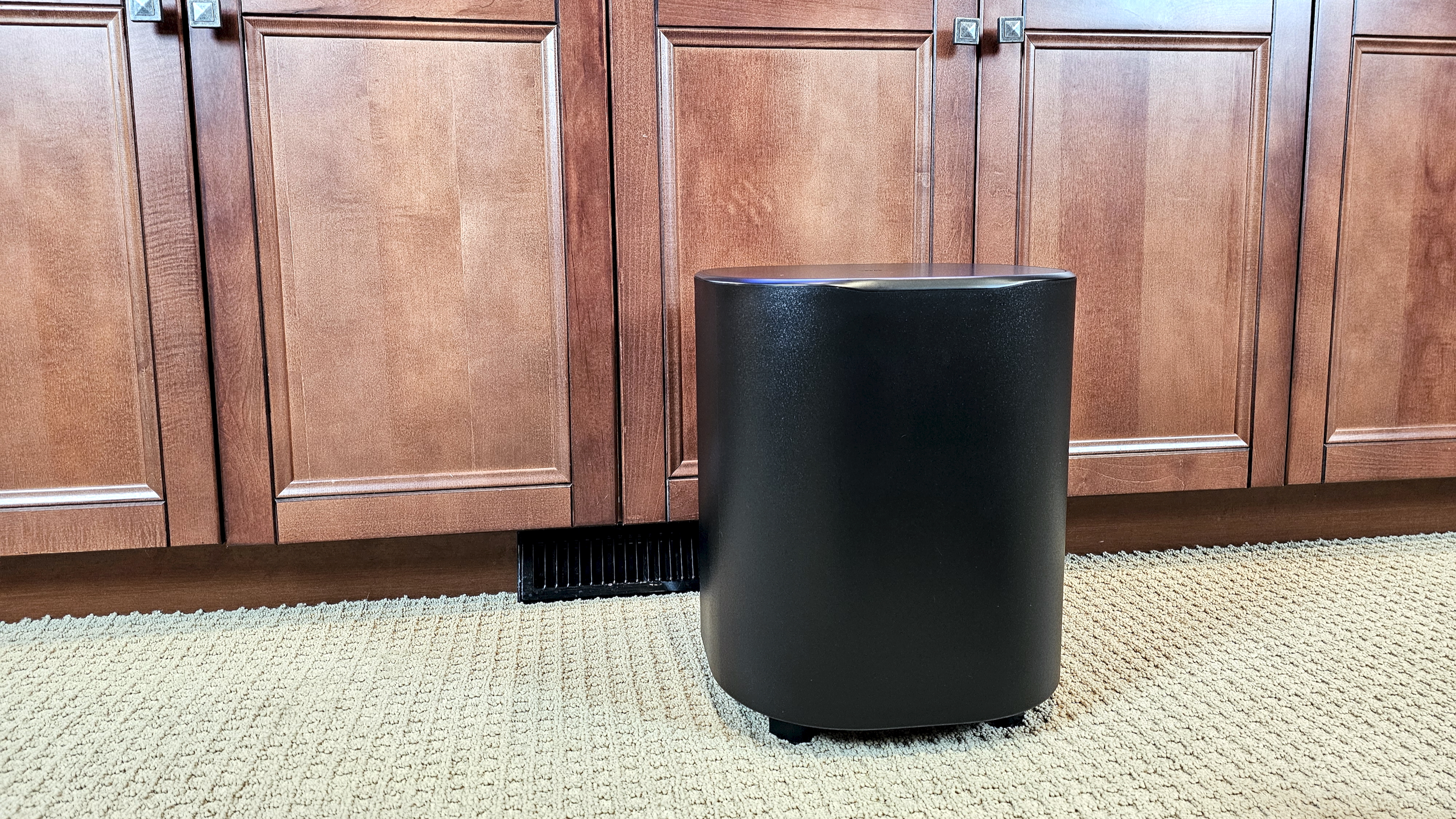 JBL Bar 1000MK2 subwoofer on floor