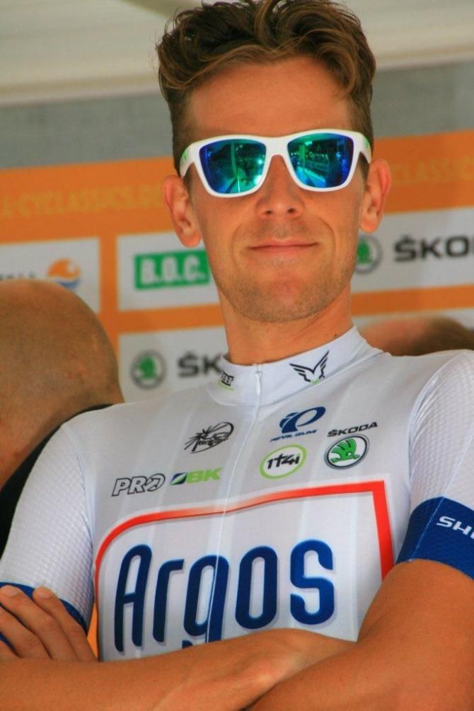 Koen de Kort, collarbones intact before the start