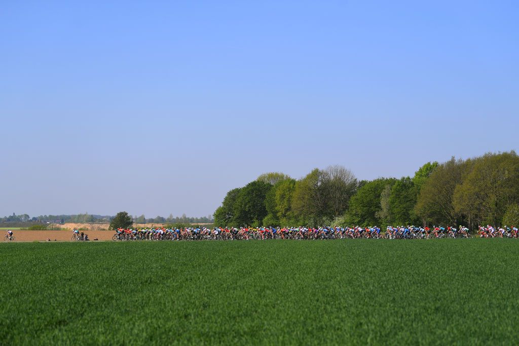 The peloton cut through the countryside