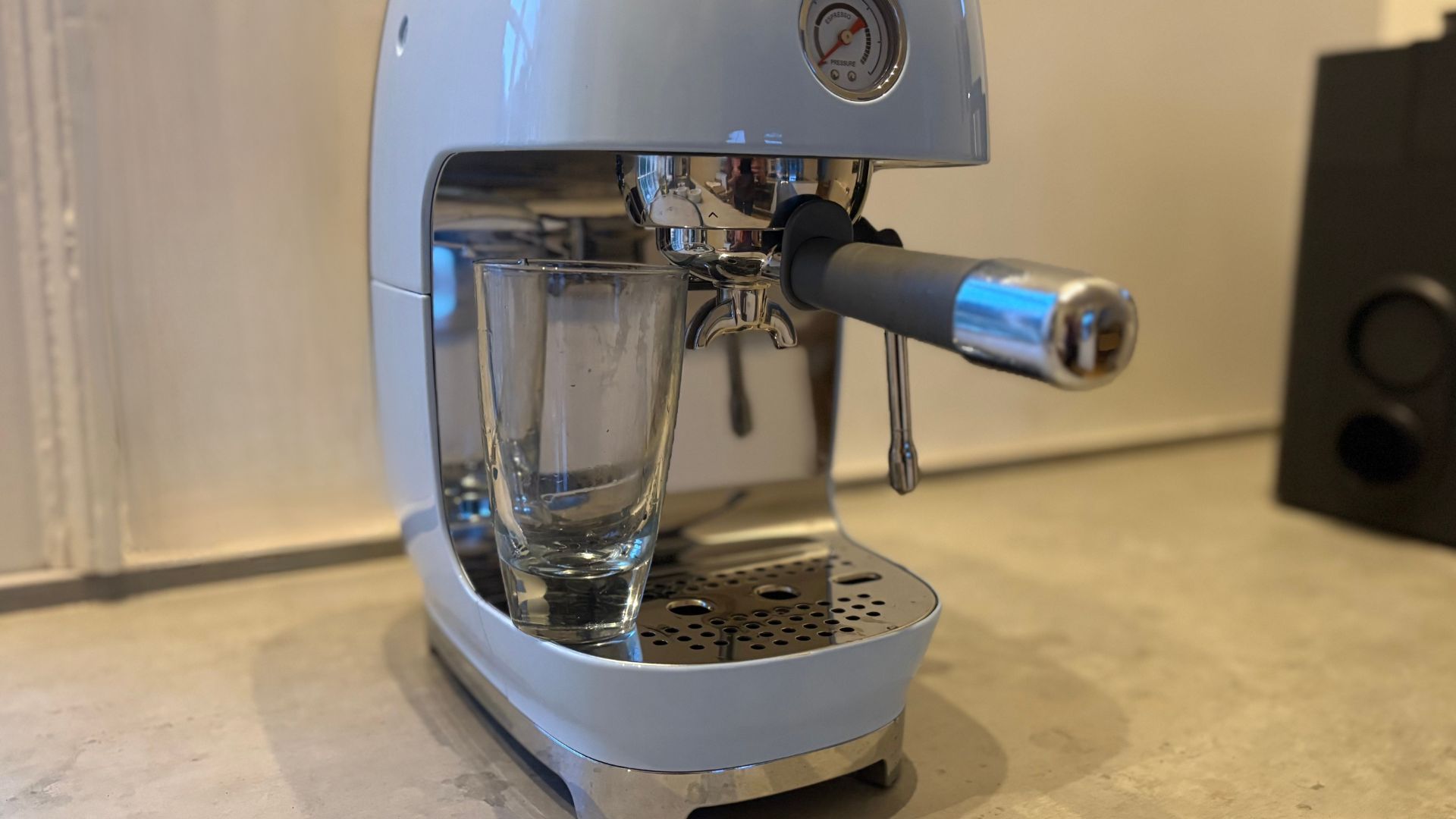Testing the Smeg Espresso and Cold Brew Coffee Machine
