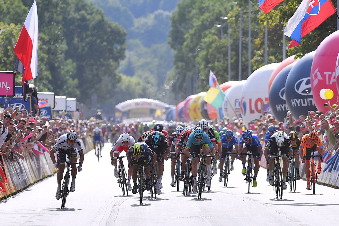 Peter Sagan out kicks Caleb Ewan and Danny van Poppel to win stage 1 of the Tour de Pologne.