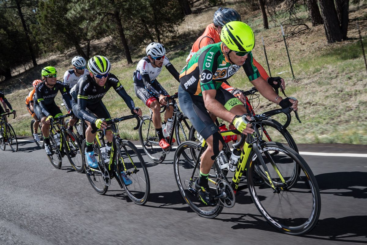 Travis McCabe (Holowesko) pulls on the front of the break