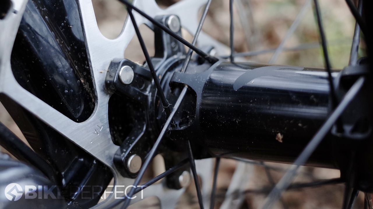 Fulcrum Red Zone 3 wheelset hub flange close up
