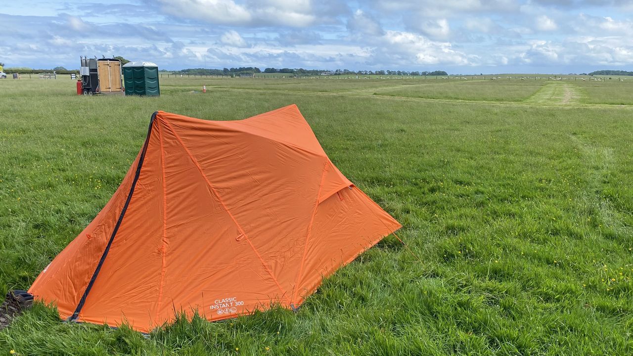 Vango Classic Instant 300 review