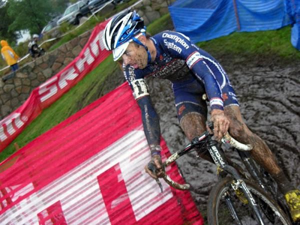 Chris Jones works his way to third place.
