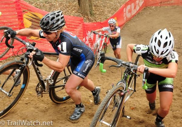 Laura Van Gilder (C3 Athletes Serving Athletes) neck and neck with Kaitlin Antonneau