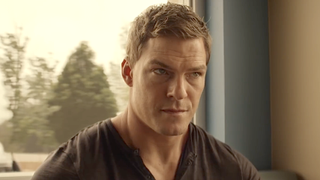 Alan Ritchson in Reacher